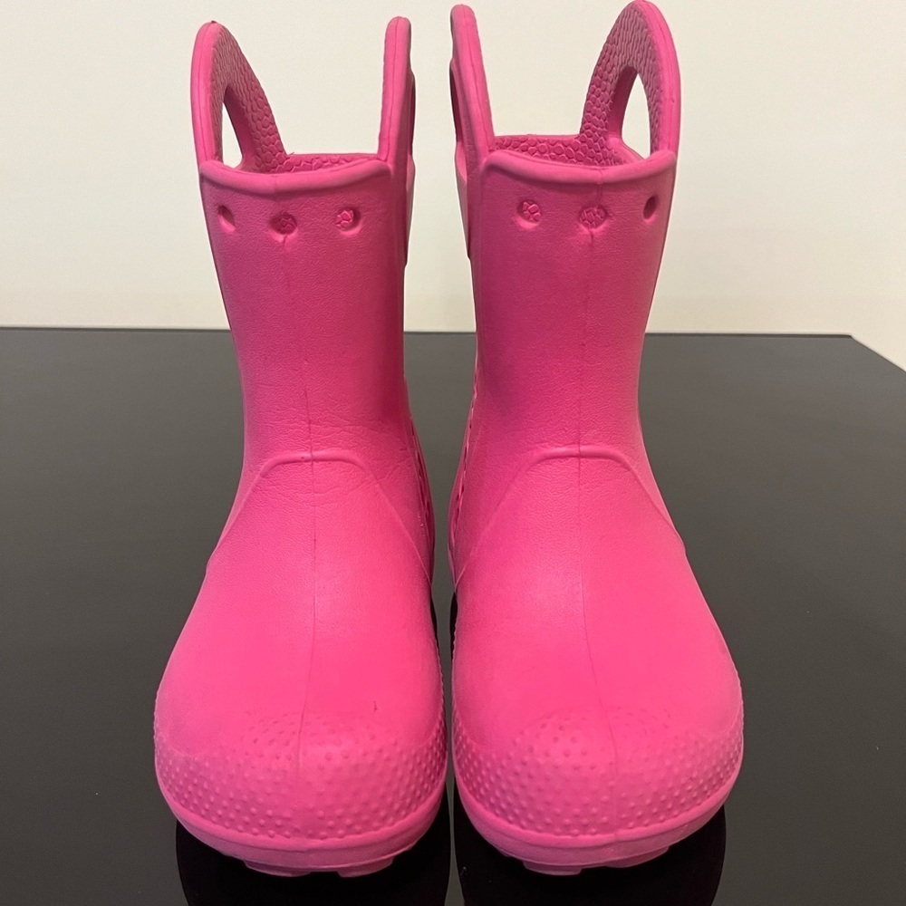 Crocs Pink Rubber Waterproof Kids' Rain Boots Size 8 C8 Pull On Waterproof